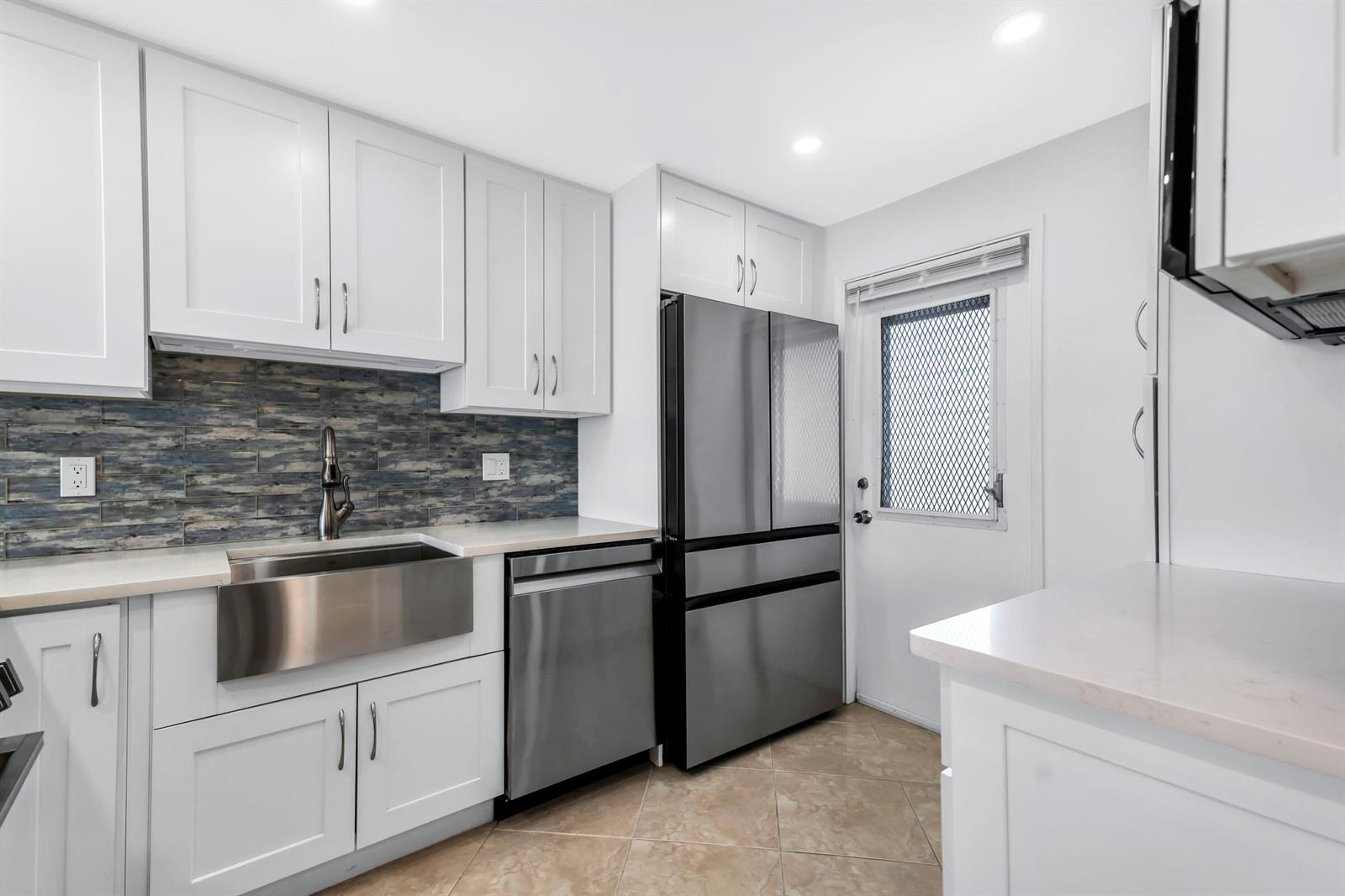 2651 S PALM AIRE Drive # 410, Pompano Beach FL 33069 photo 5