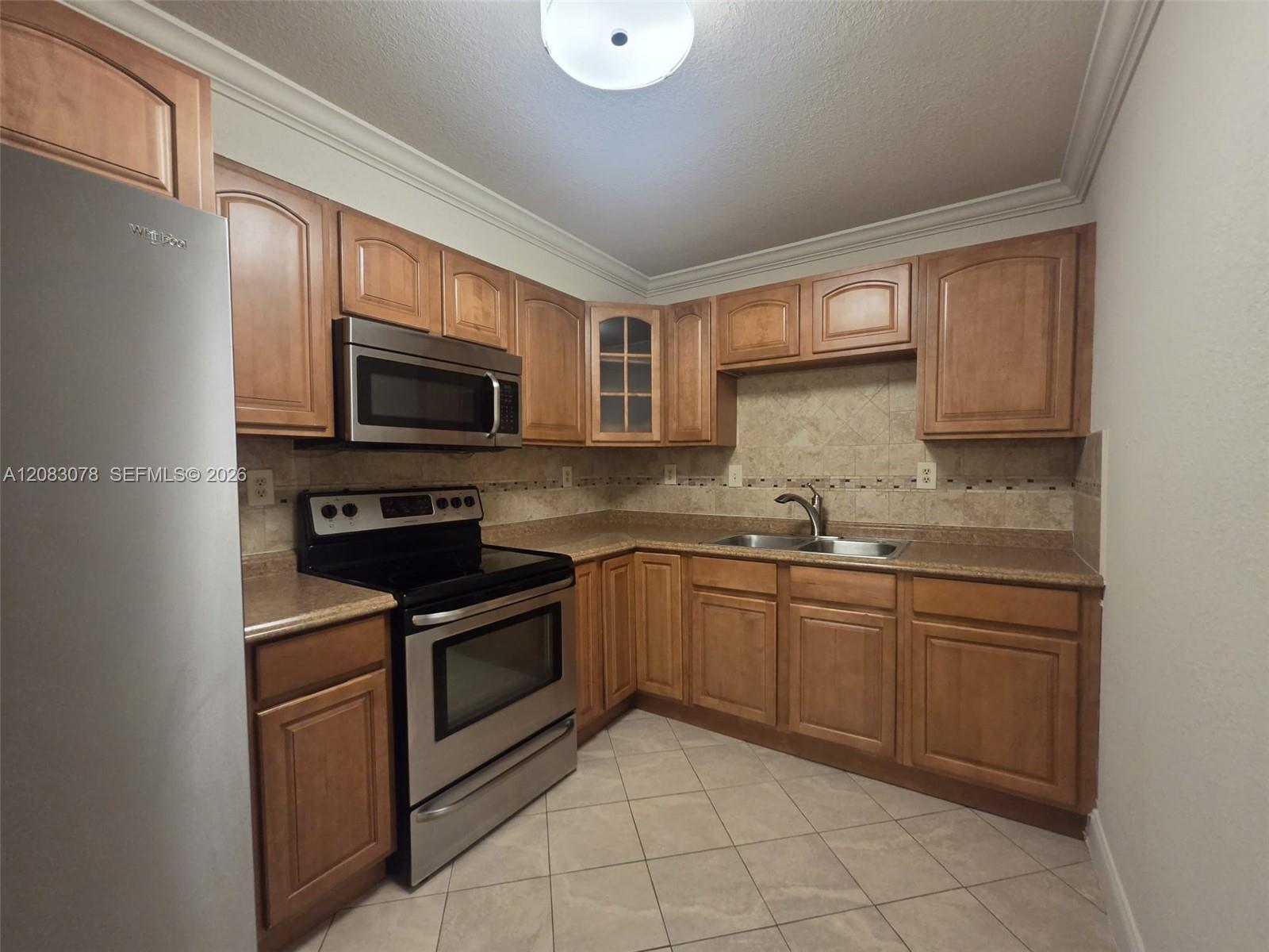 7300 NW 17th St # 319, Plantation FL 33313 photo 3