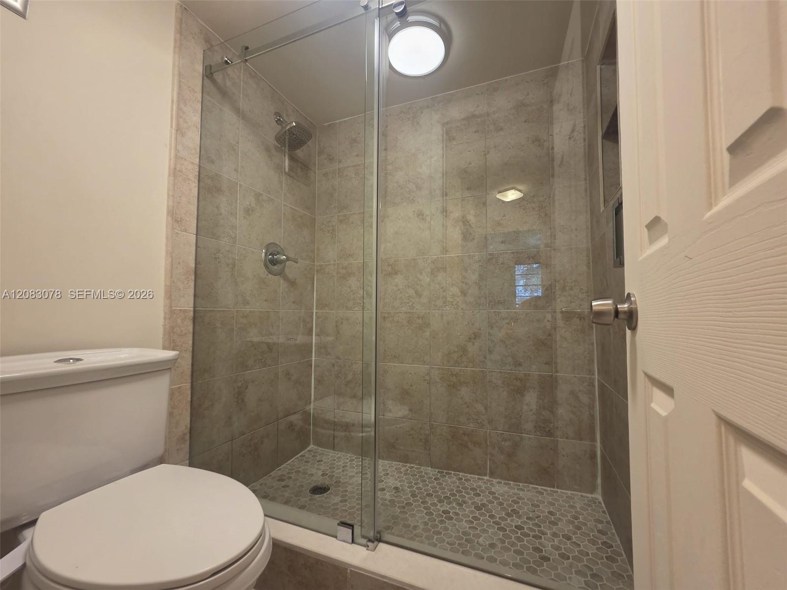7300 NW 17th St # 319, Plantation FL 33313