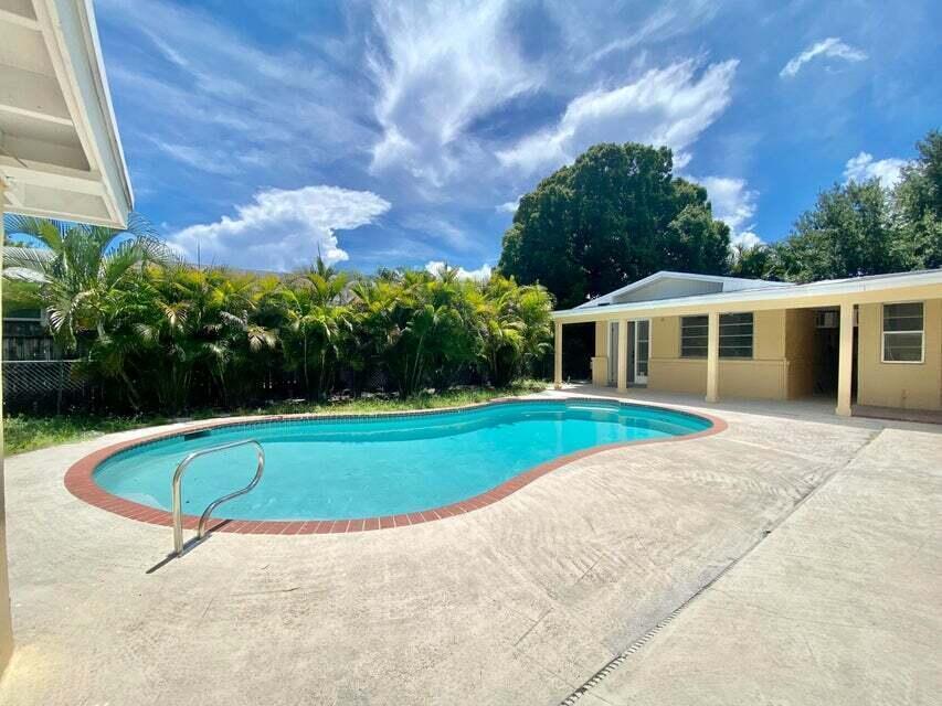 660 NE 34th Court # 3, Oakland Park FL 33334 photo 2