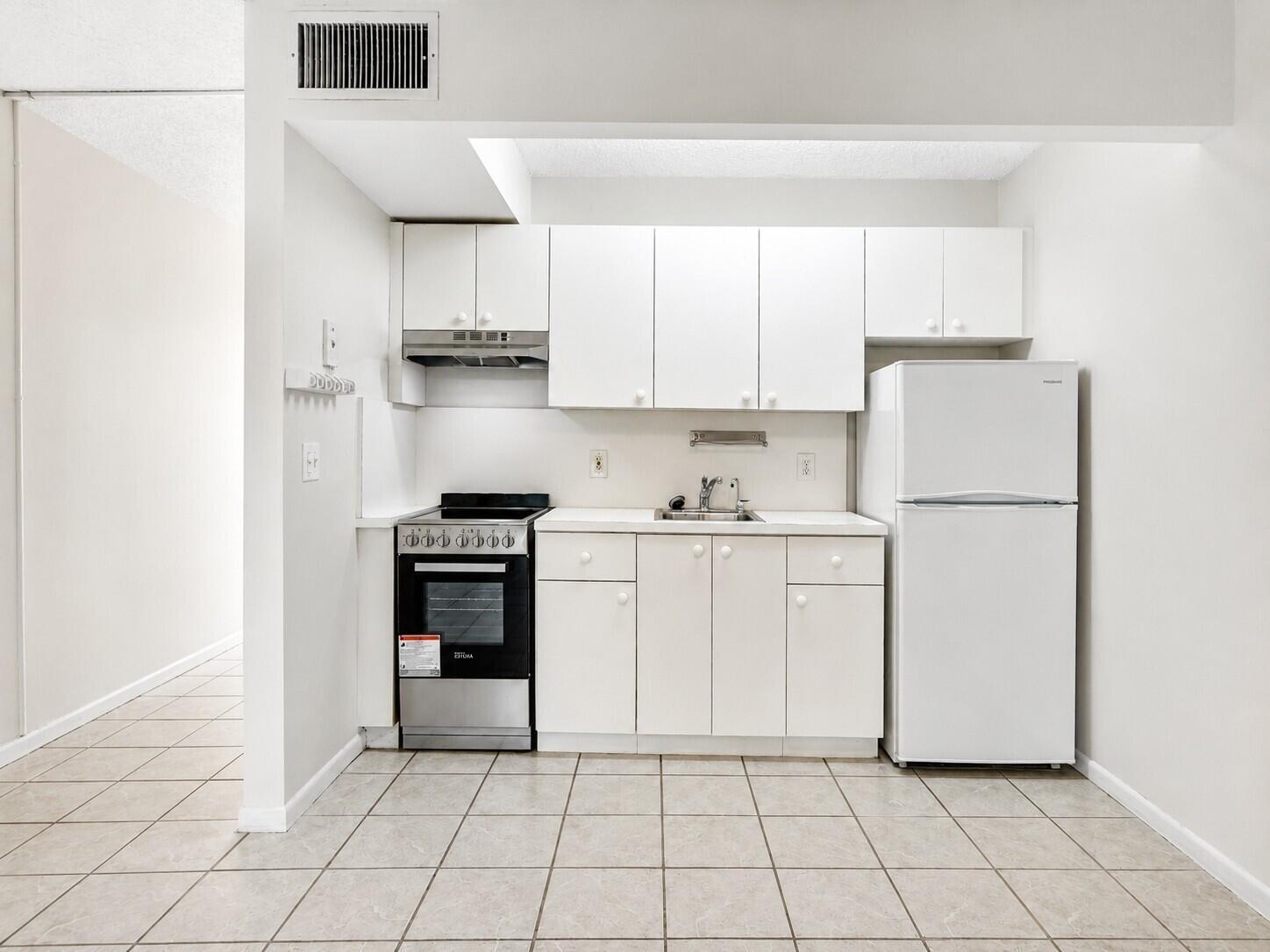 1400 SW 124TH Terrace # 105Q, Pembroke Pines FL 33027 photo 2