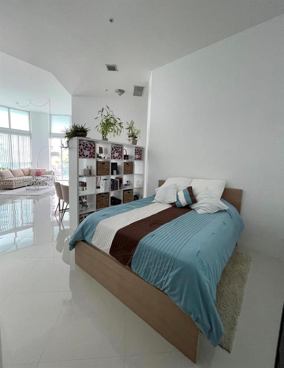1900 N Bayshore Dr # 810, Miami FL 33132 photo 5