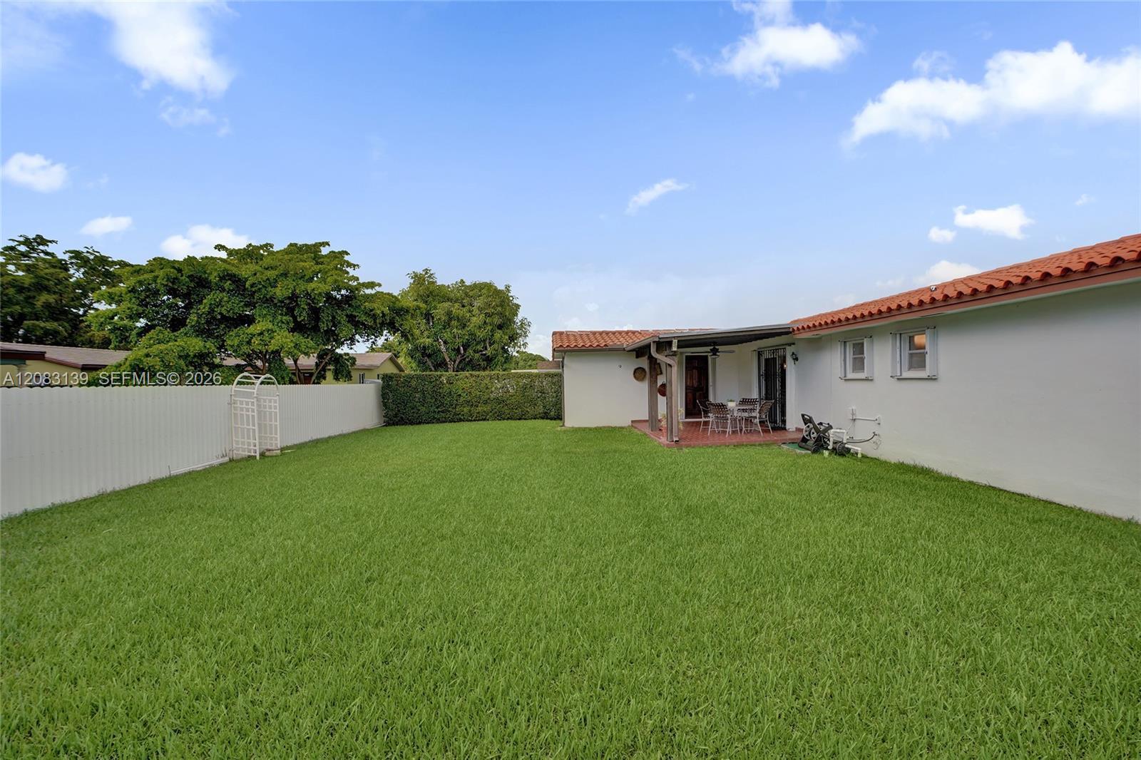 10214 SW 26th Ter, Miami FL 33165 photo 2