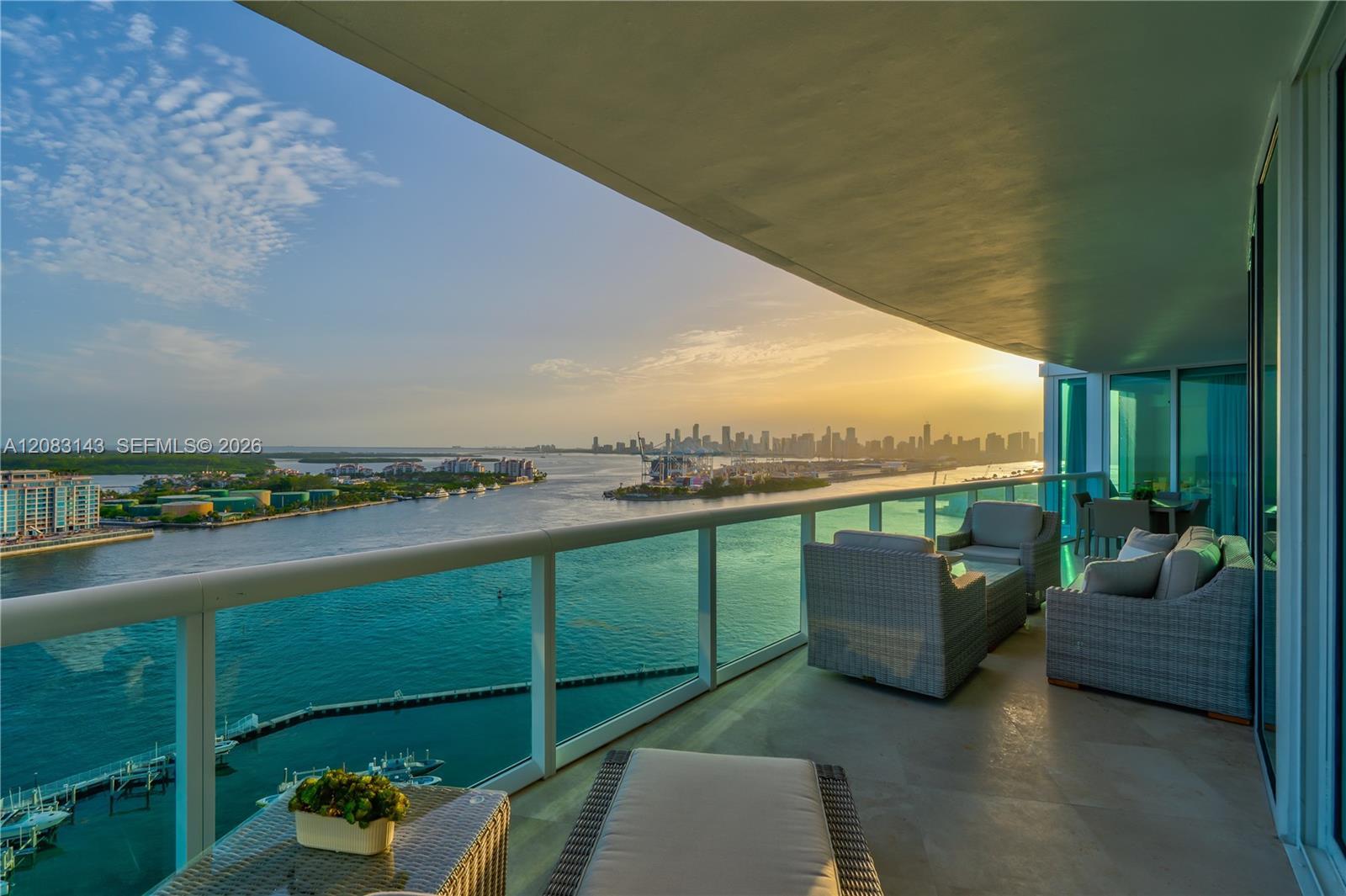 1000 S Pointe Dr # 2202, Miami Beach FL 33139