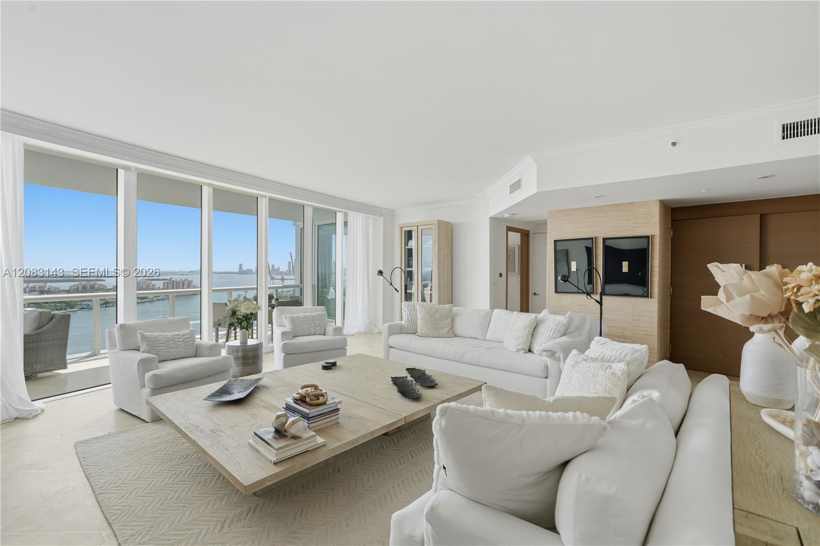 1000 S Pointe Dr # 2202, Miami Beach FL 33139 photo 4
