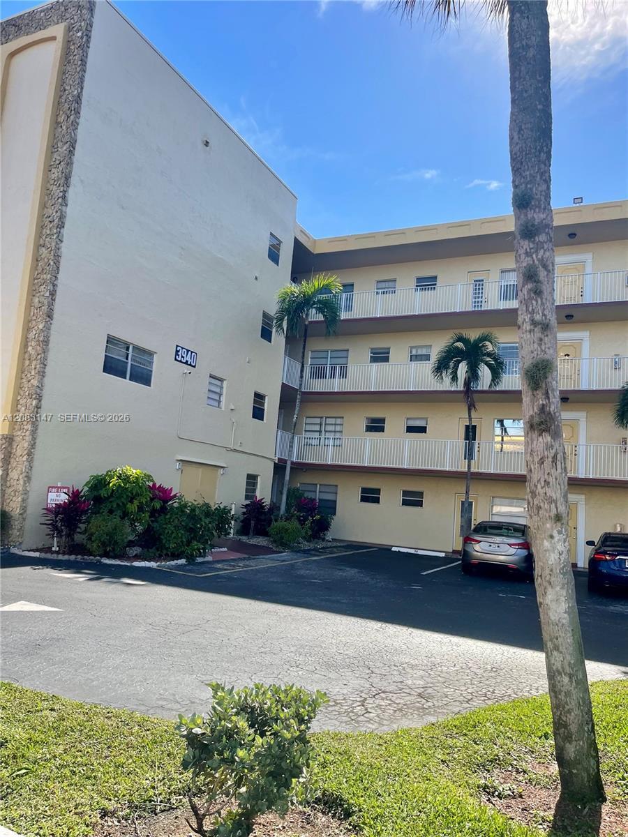 3940 NW 42nd Ave # 321, Lauderdale Lakes FL 33319 photo 2