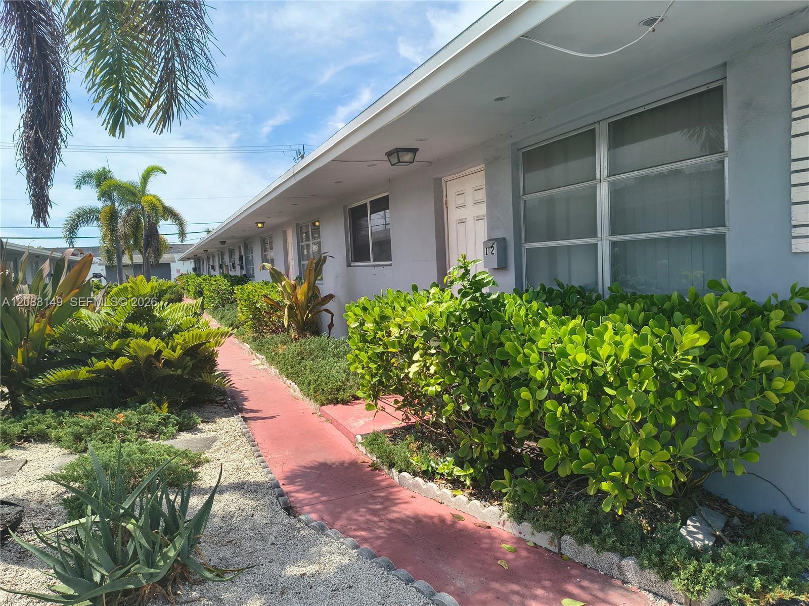 2330 Polk St # 12, Hollywood FL 33020 photo 2
