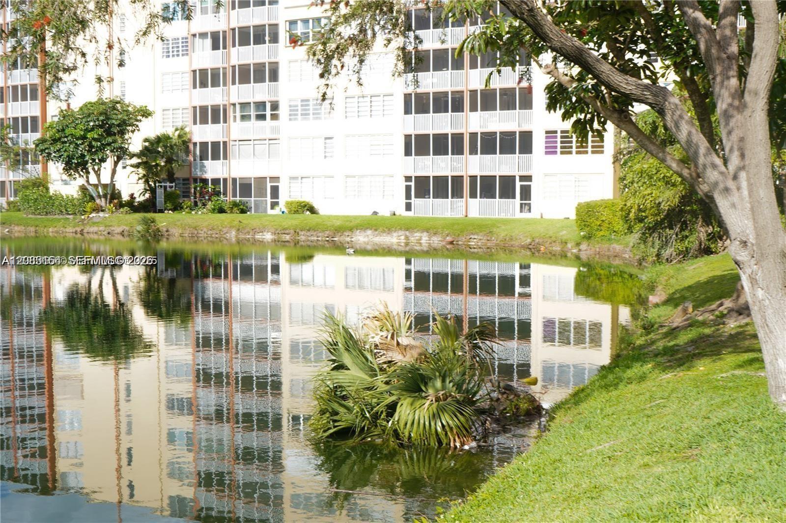 1780 NE 191st St # 2, Miami FL 33179 photo 2