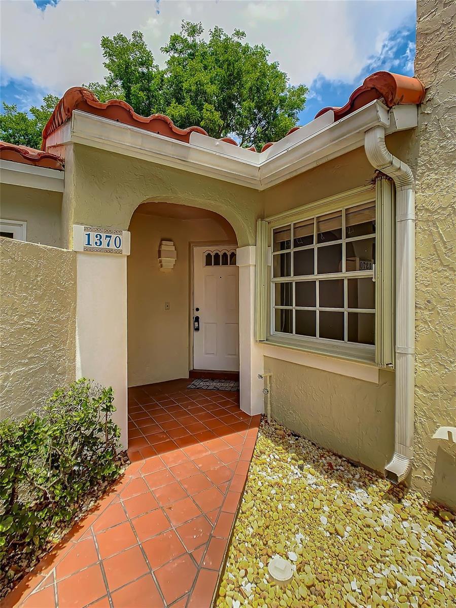 1370 COTTONWOOD Circle # 3, Weston FL 33326