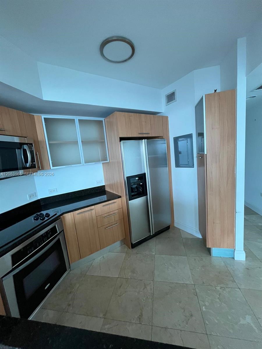 480 NE 30th St # 902, Miami FL 33137 photo 2