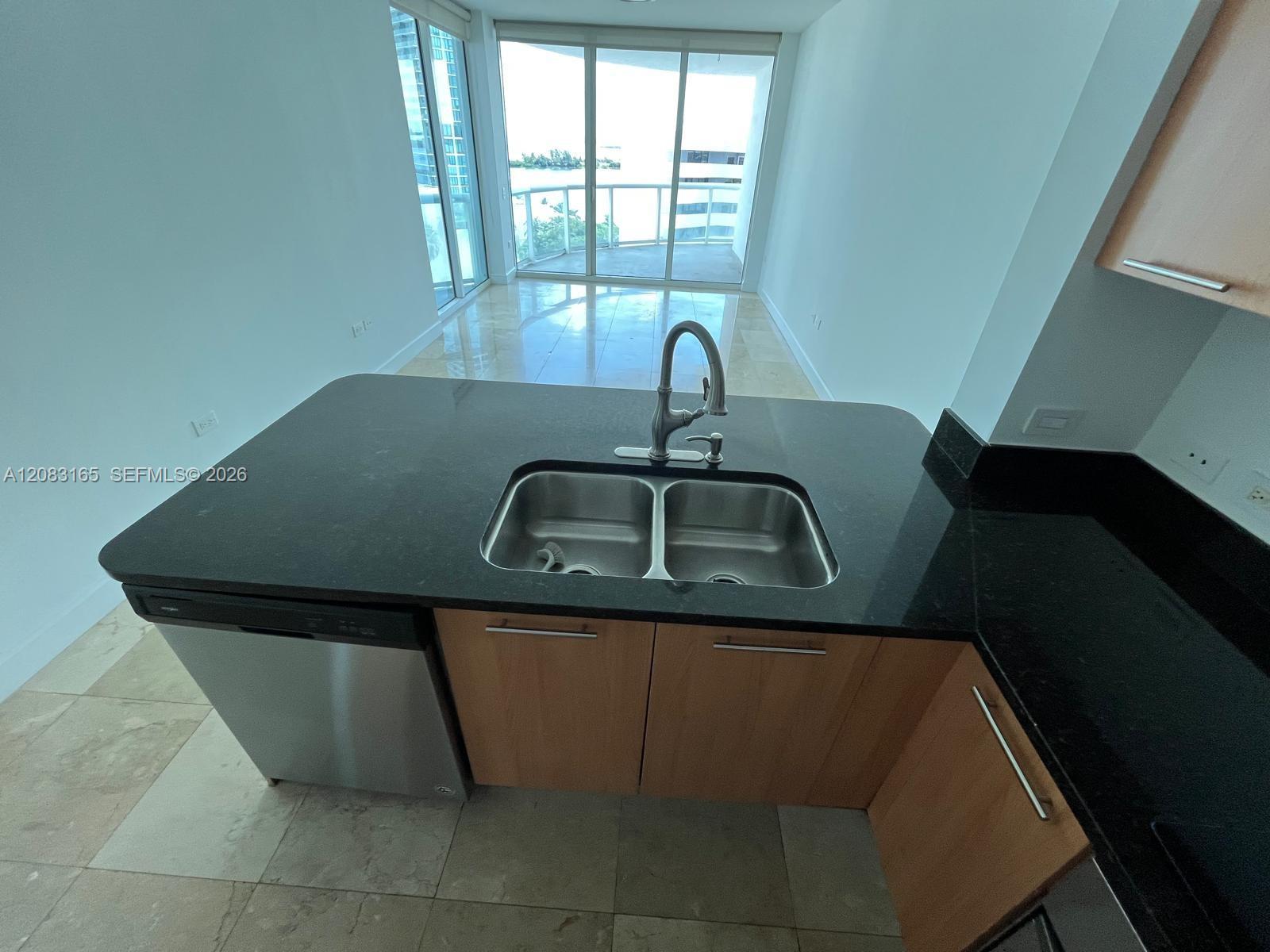 480 NE 30th St # 902, Miami FL 33137 photo 4