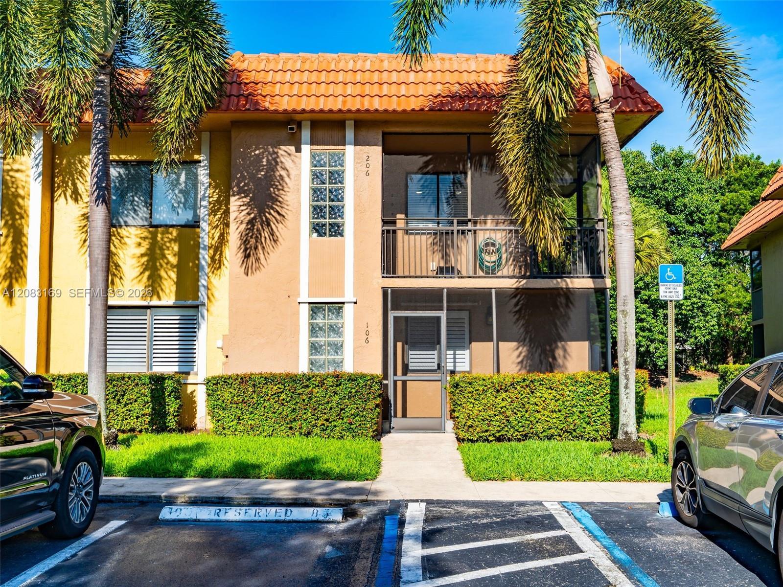 435 Lakeview Dr # 106, Weston FL 33326