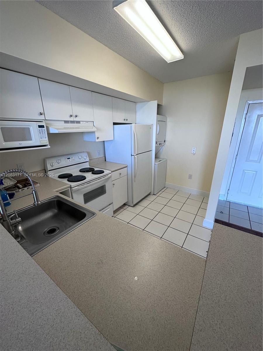 5077 NW 7th St # 1105, Miami FL 33126 photo 3