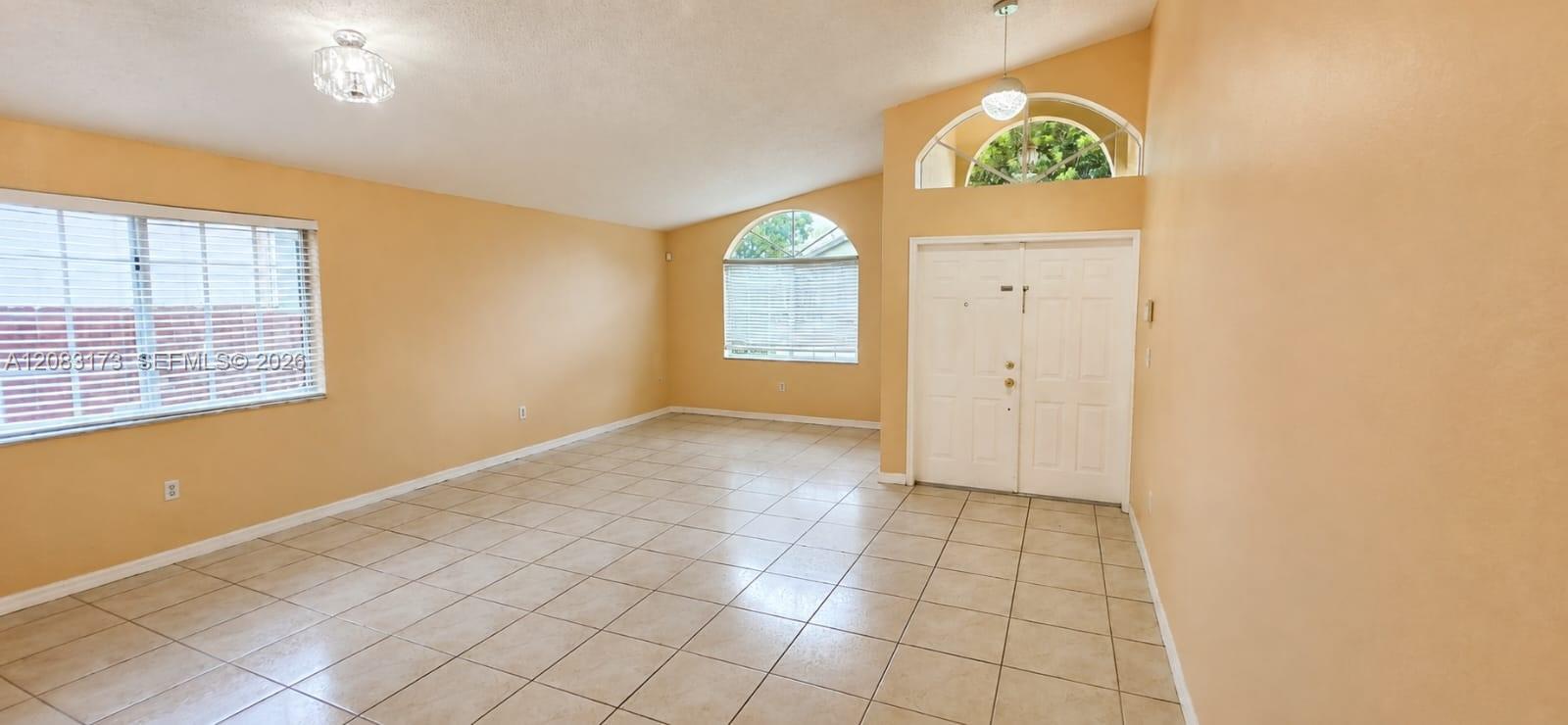 15339 SW 32nd Ter, Miami FL 33185 photo 5