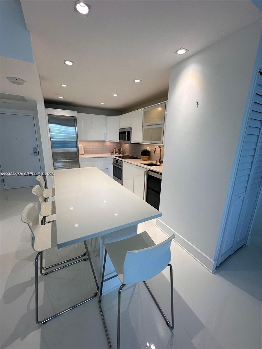 2301 Collins Ave # 611, Miami Beach FL 33139 photo 4