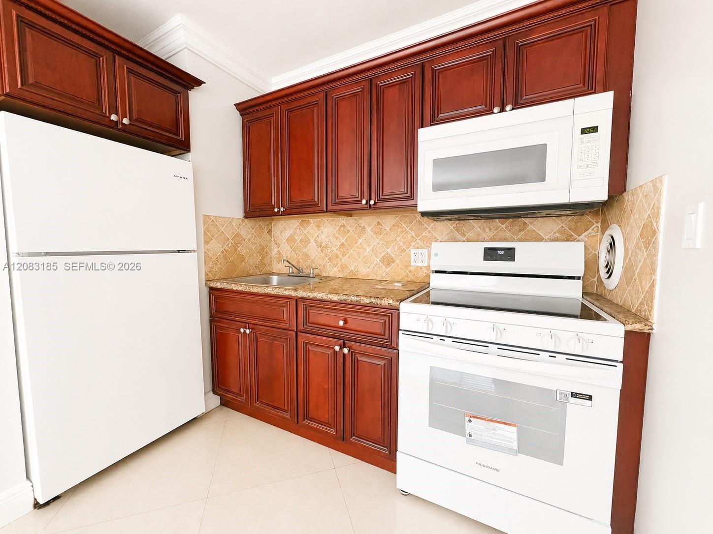 2901 Middle River Dr # 5, Fort Lauderdale FL 33306 photo 4