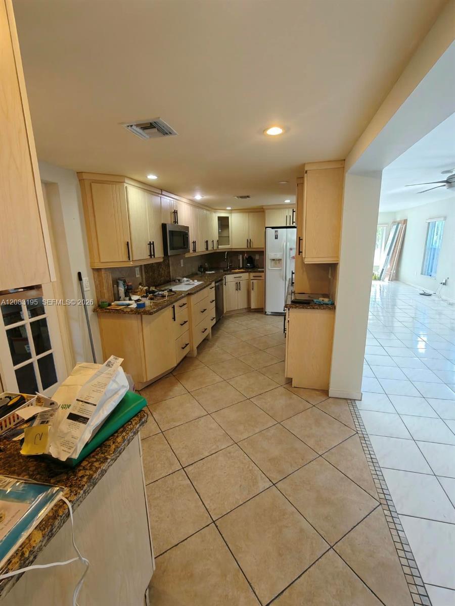 617 NW 58th Ave, Miami FL 33126 photo 4