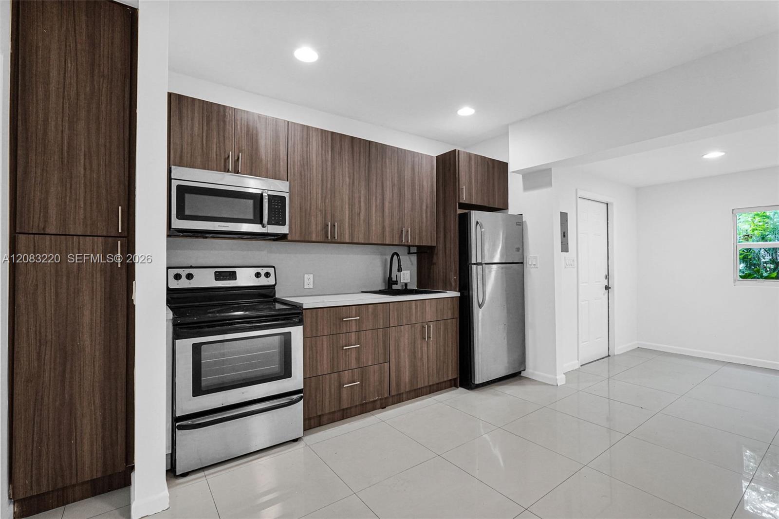 18 NW 45th St # A, Miami FL 33127 photo 5
