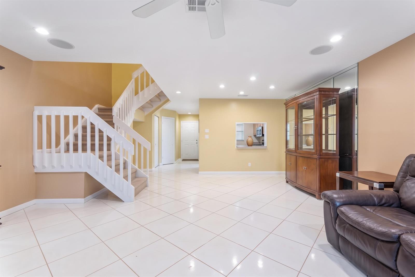 4321 CARAMBOLA Circle N # F, Coconut Creek FL 33066 photo 4