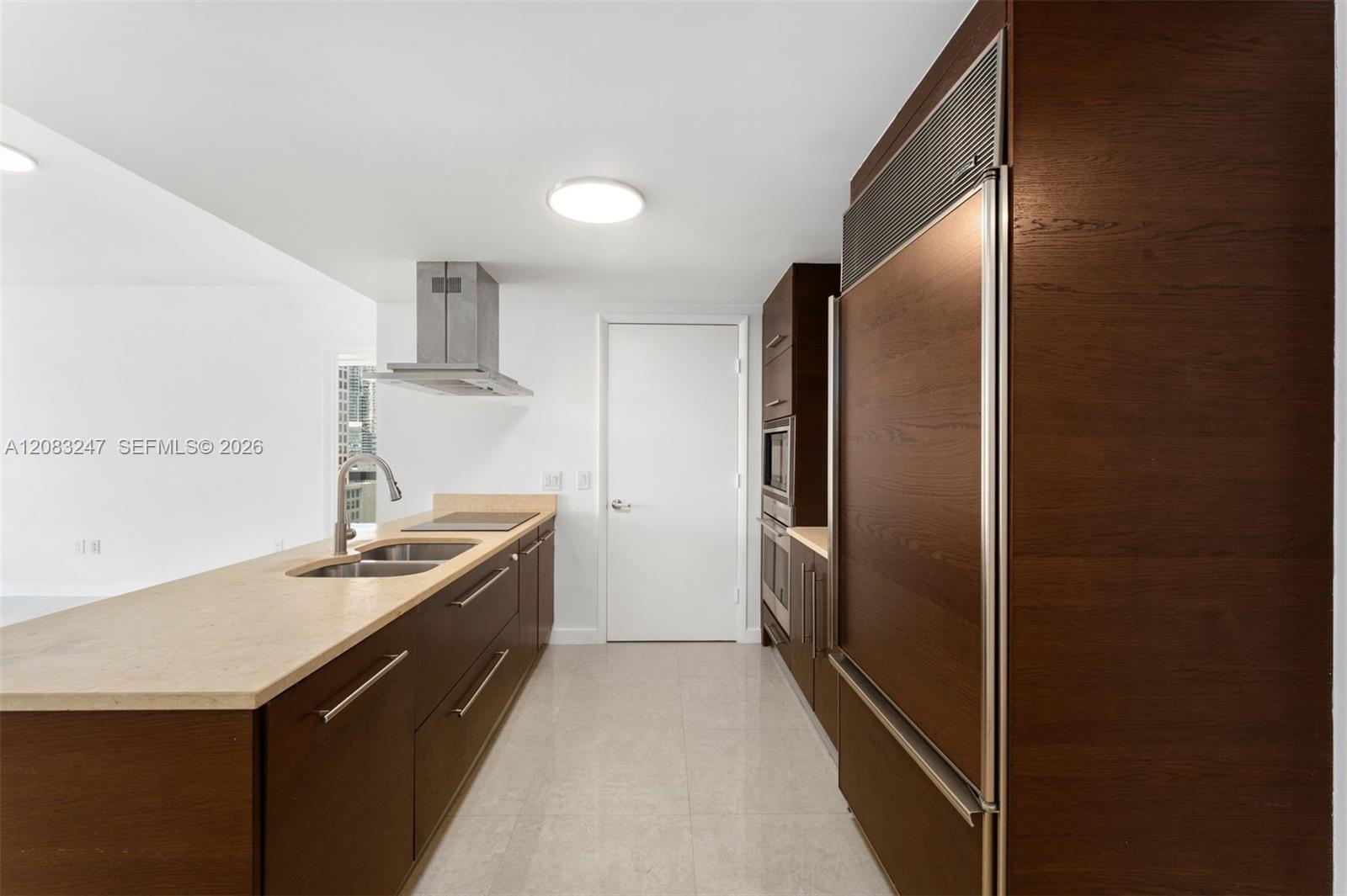 495 Brickell Ave # 1811, Miami FL 33131 photo 3