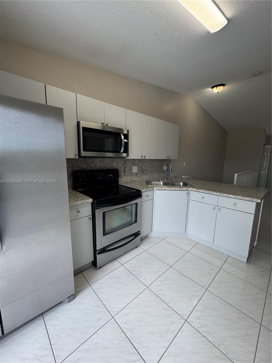 6801 W 36th Ave # 204, Hialeah FL 33018 photo 5