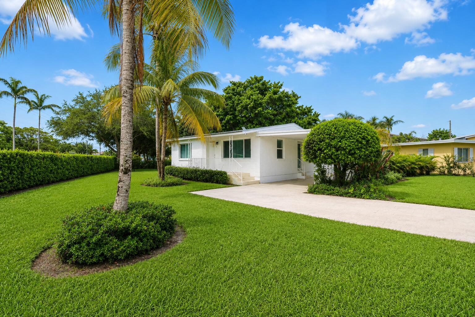 2516 Lorraine Court, North Palm Beach FL 33403 photo 4