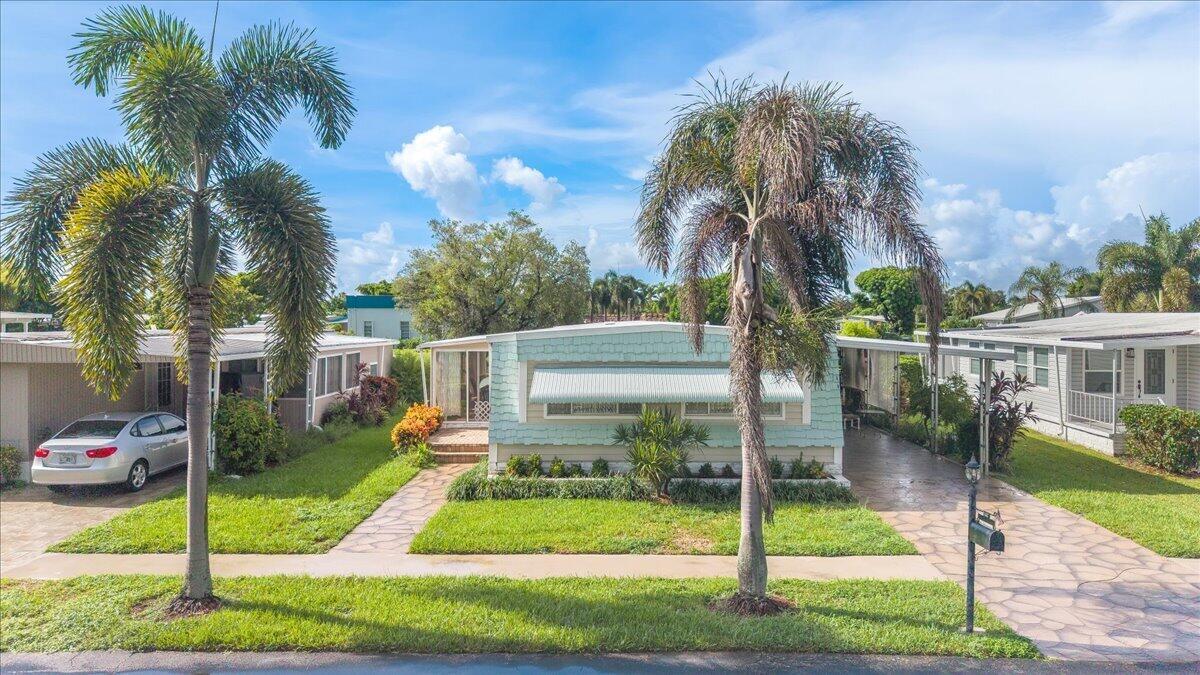 132 NW 53RD Place, Deerfield Beach FL 33064 photo 2