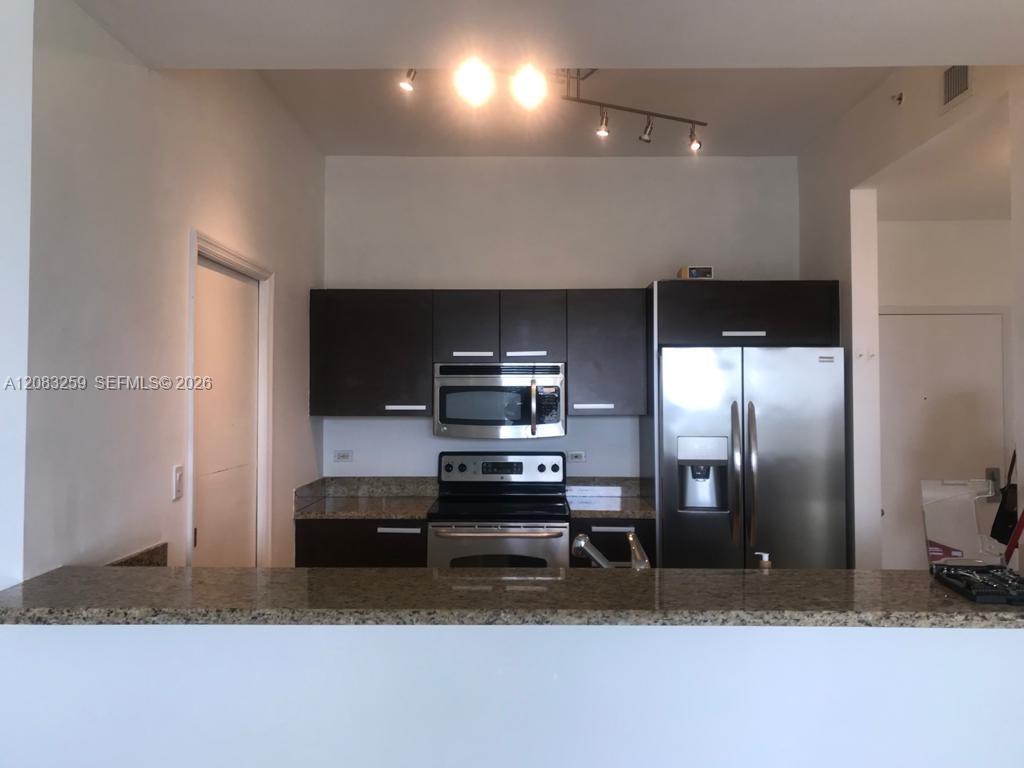 2525 SW 3rd Ave # 610, Miami FL 33129 photo 3