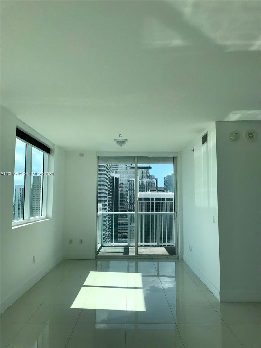 244 Biscayne Blvd # 1603, Miami FL 33132 photo 2