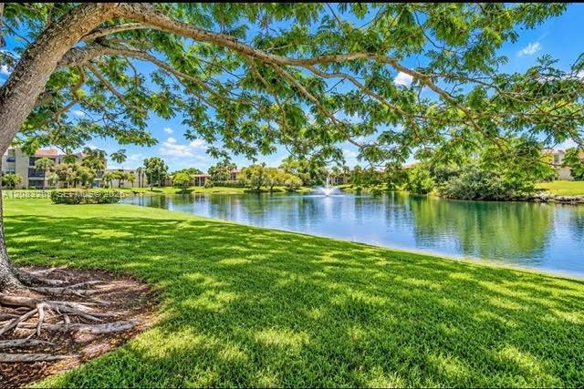 220 Lakeview Dr # 101, Weston FL 33326 photo 4