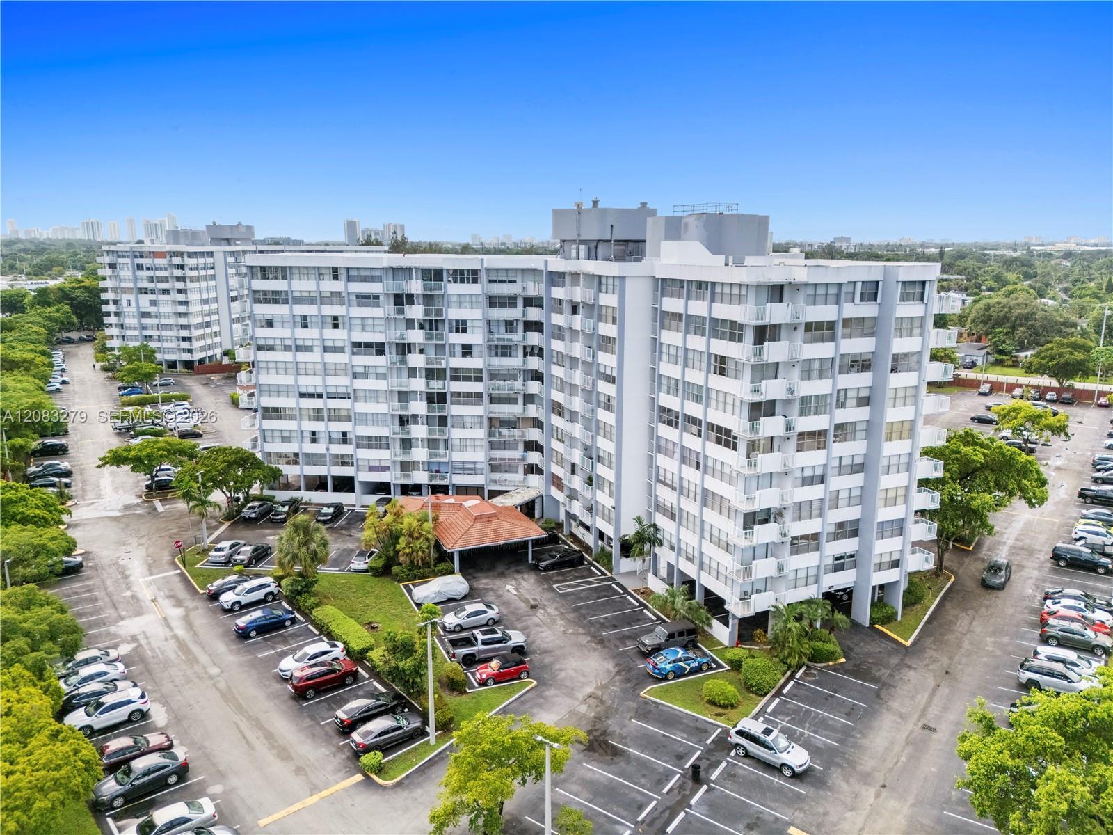 1200 NE Miami Gardens Dr # 315W, Miami FL 33179 photo 4