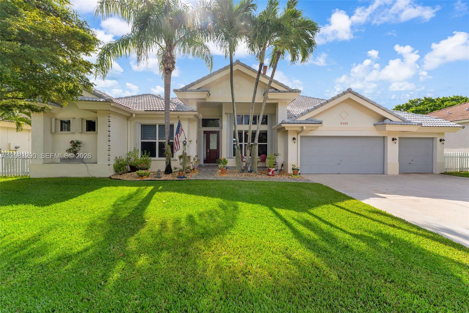 2825 Fairways Dr, Homestead FL 33035
