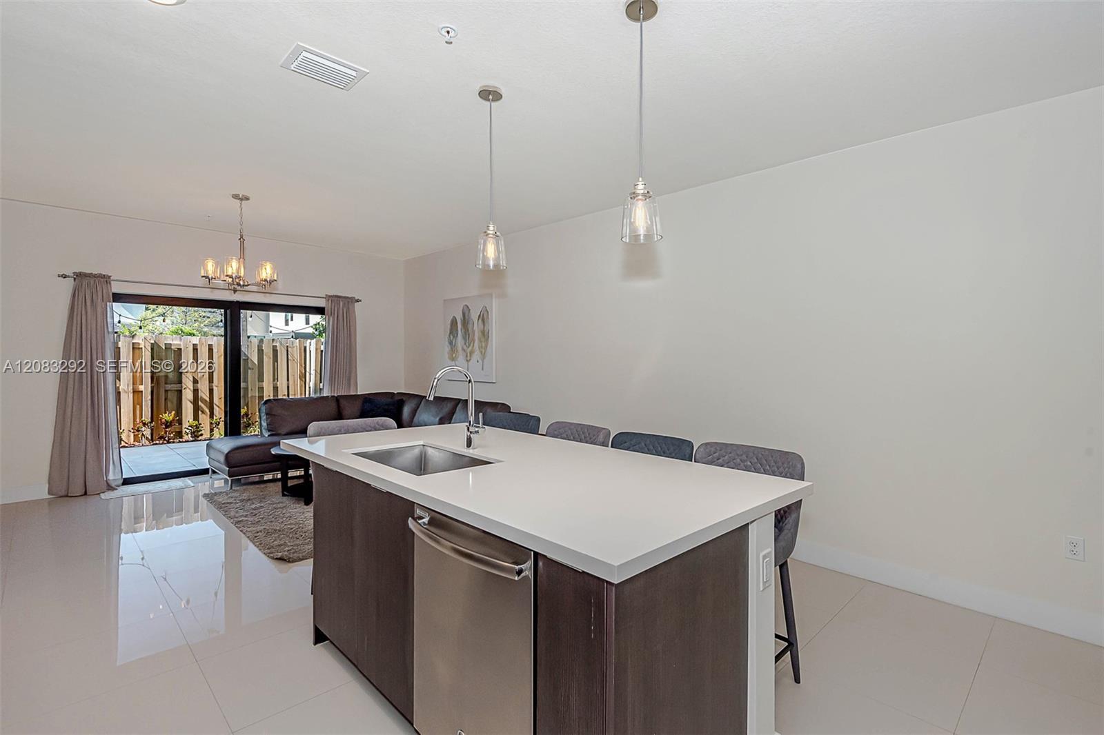 7809 NW 104th Ave # 7, Doral FL 33178 photo 4