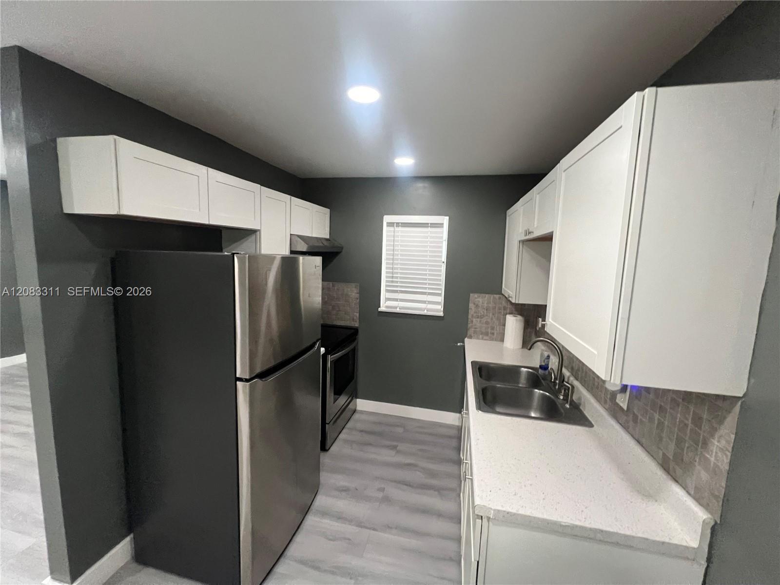 30 SE 4th Ave # 106, Hallandale Beach FL 33009 photo 3
