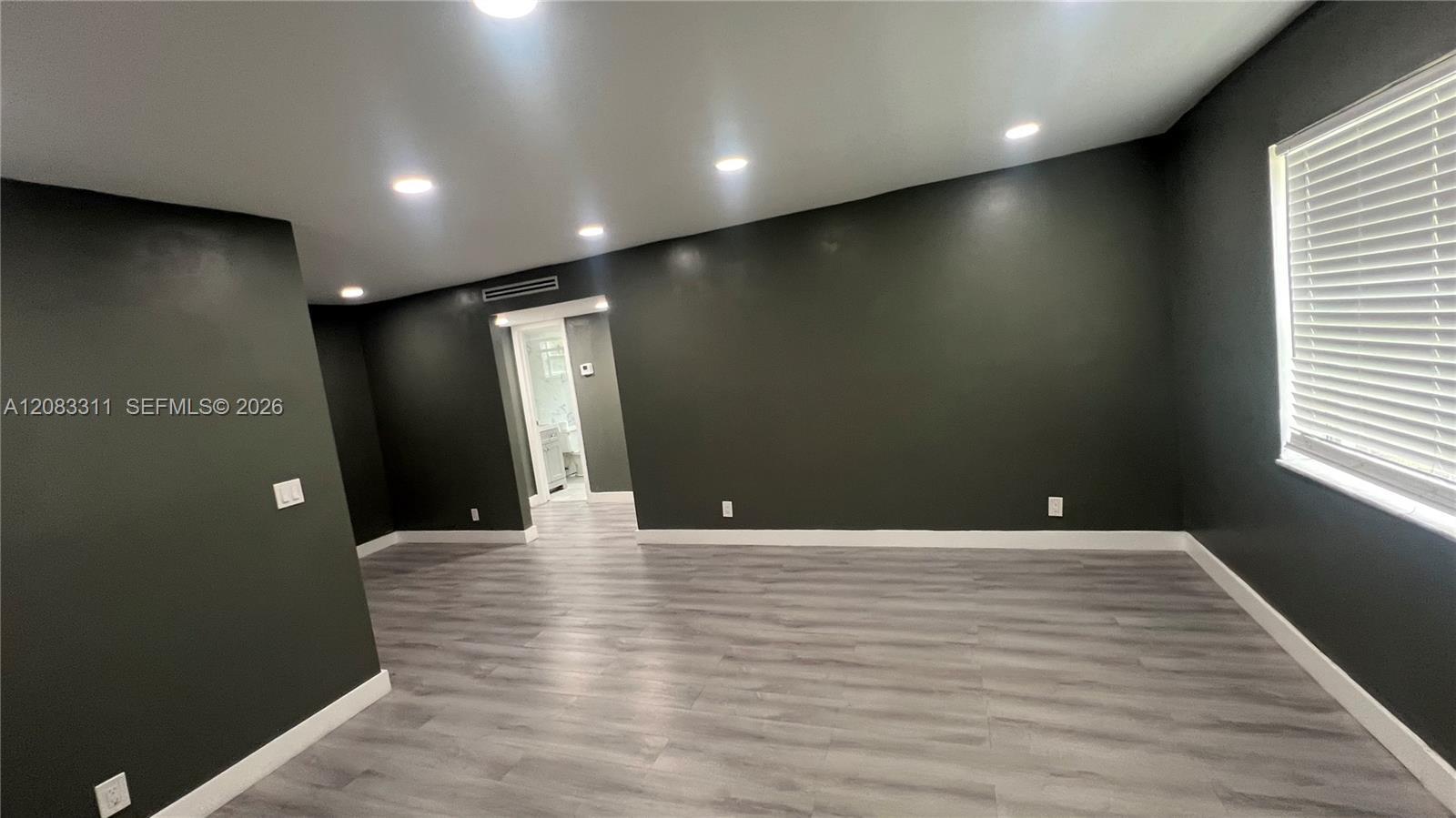 30 SE 4th Ave # 106, Hallandale Beach FL 33009 photo 5