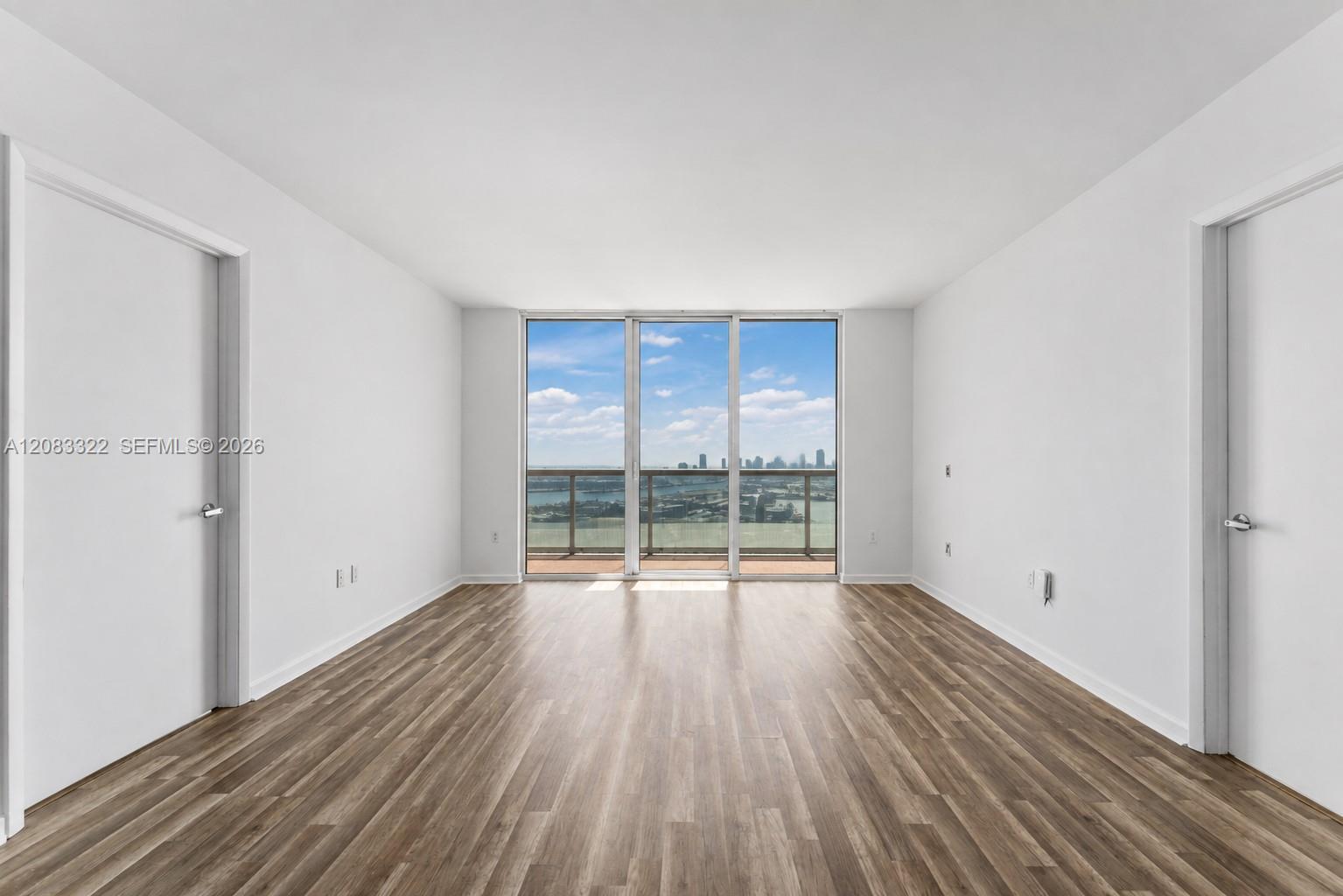 50 Biscayne Blvd # 4704, Miami FL 33132 photo 3