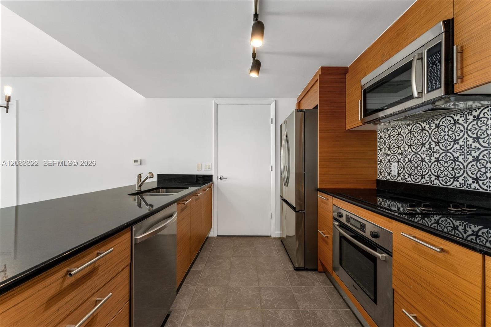 50 Biscayne Blvd # 4704, Miami FL 33132 photo 5