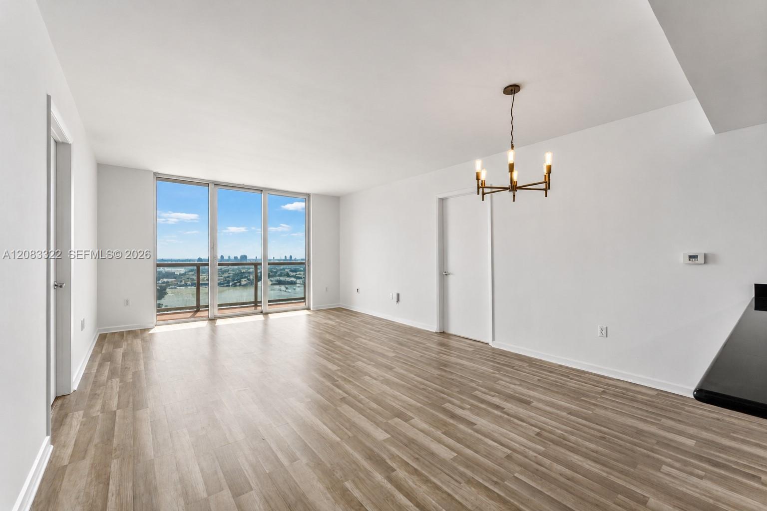 50 Biscayne Blvd # 4704, Miami FL 33132 photo 4