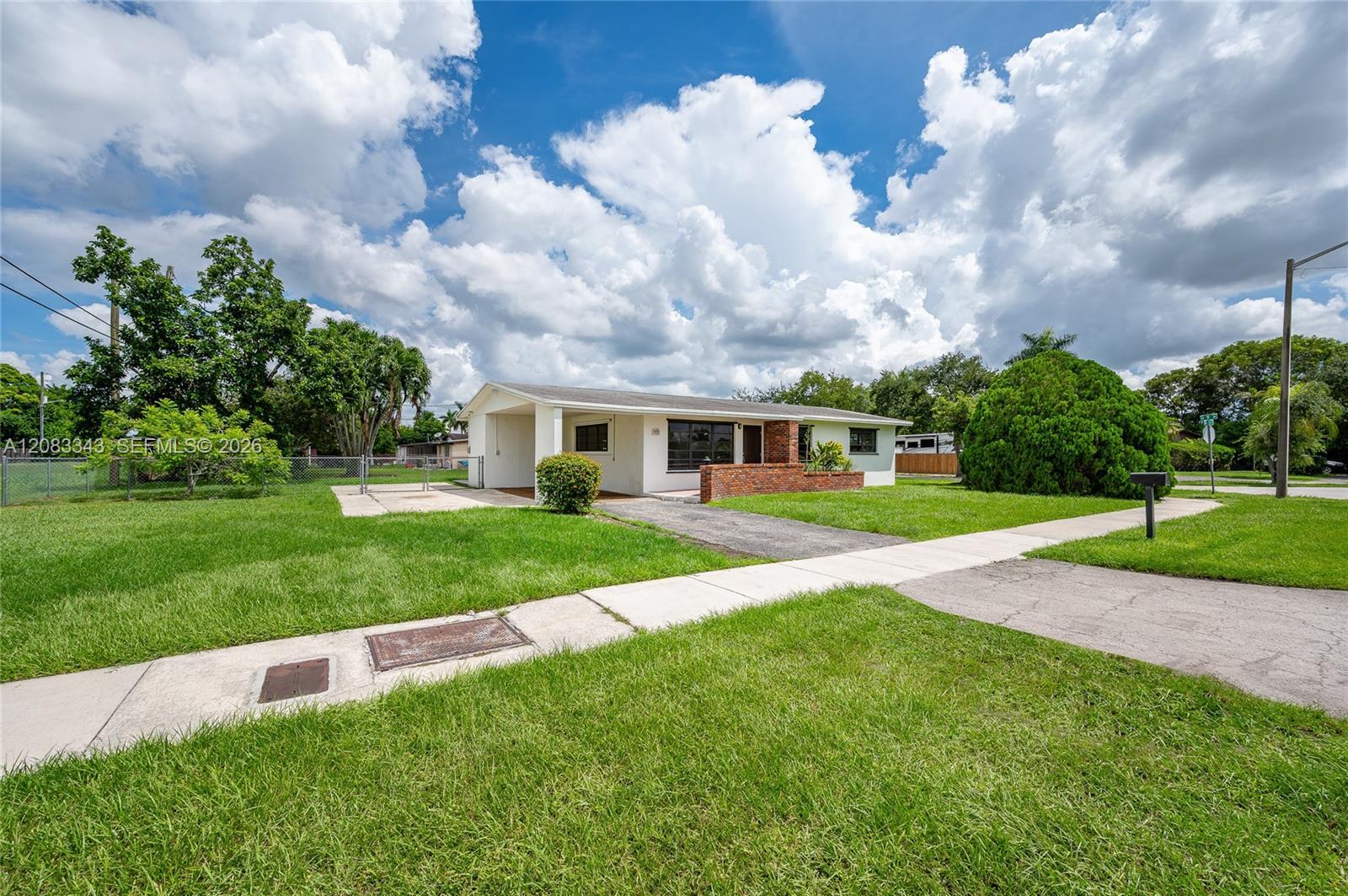 955 NW 15th St, Homestead FL 33030 photo 2