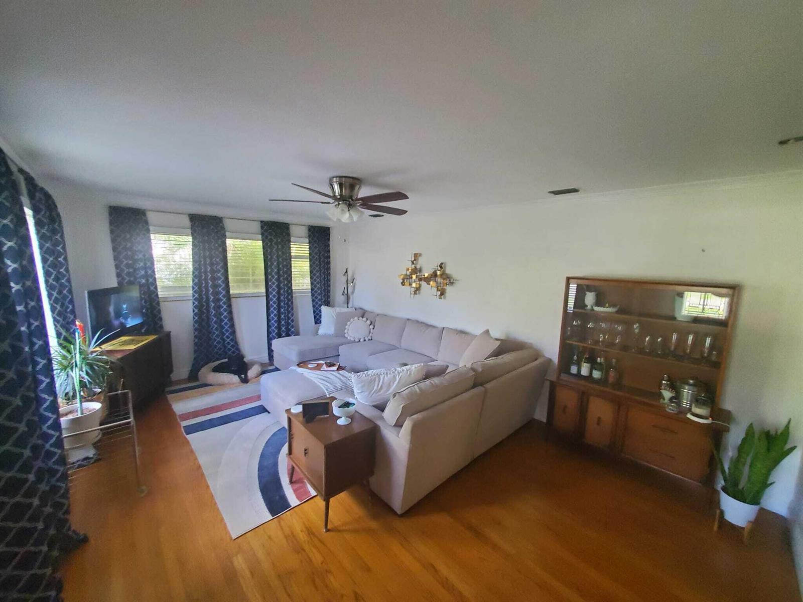 2610 TAYLOR Street, Hollywood FL 33020 photo 3
