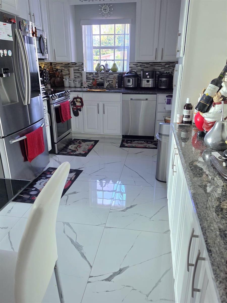 6521 HARDING Street, Hollywood FL 33024 photo 5