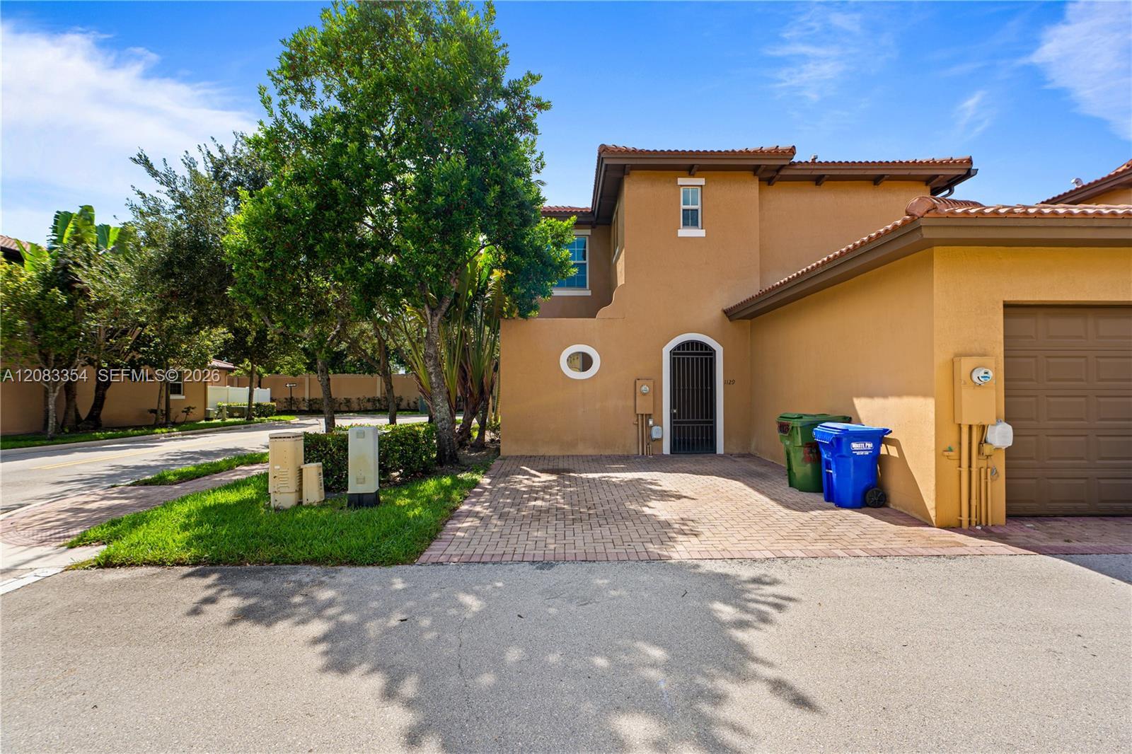 1129 SW 147th Ter, Pembroke Pines FL 33027 photo 4