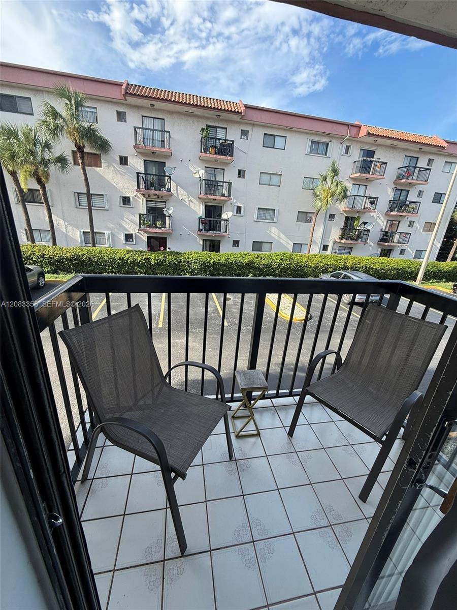 5420 W 21st Ct # 211, Hialeah FL 33016 photo 3