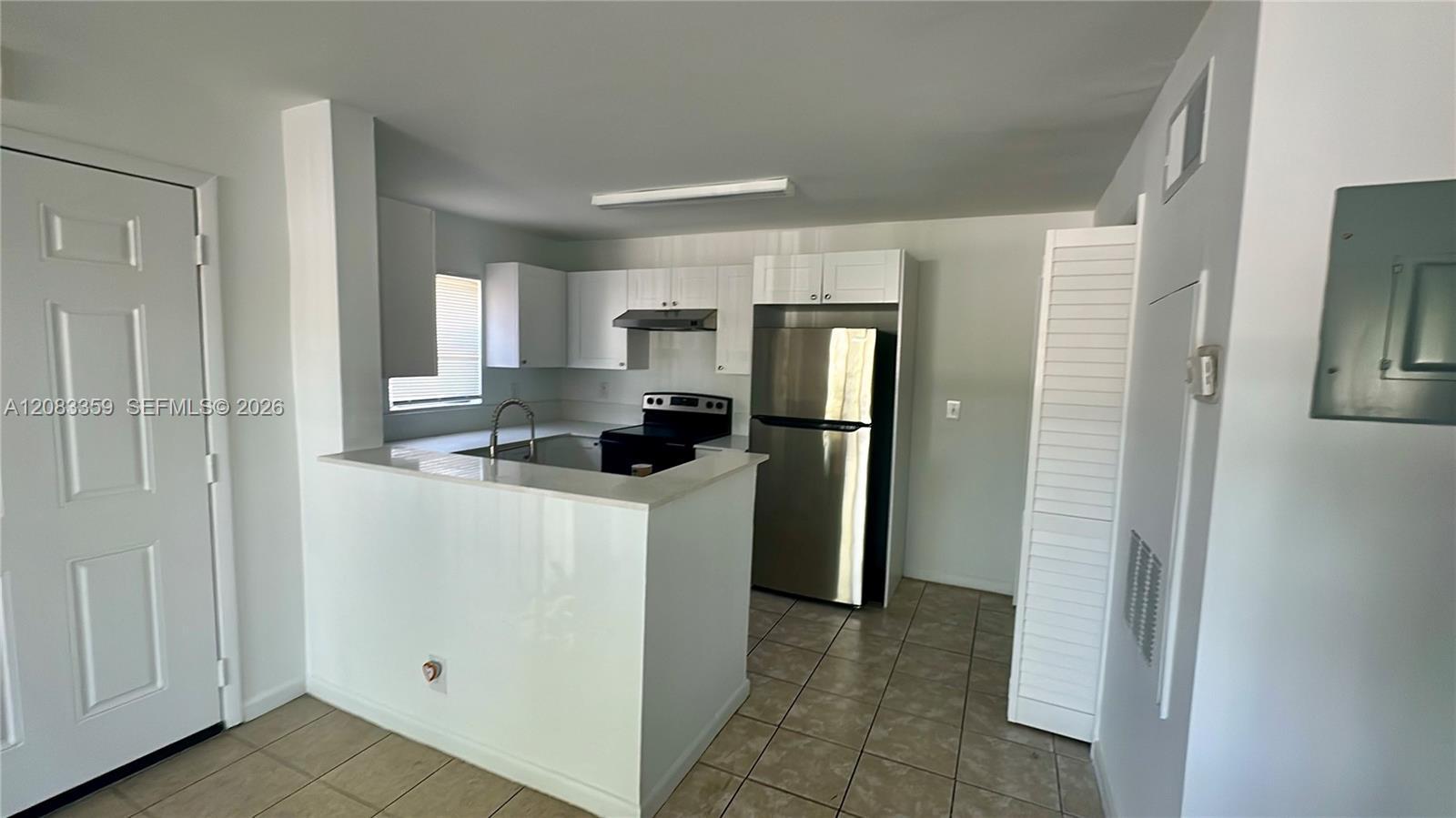 4096 N Pine Island Rd # 2112, Sunrise FL 33351