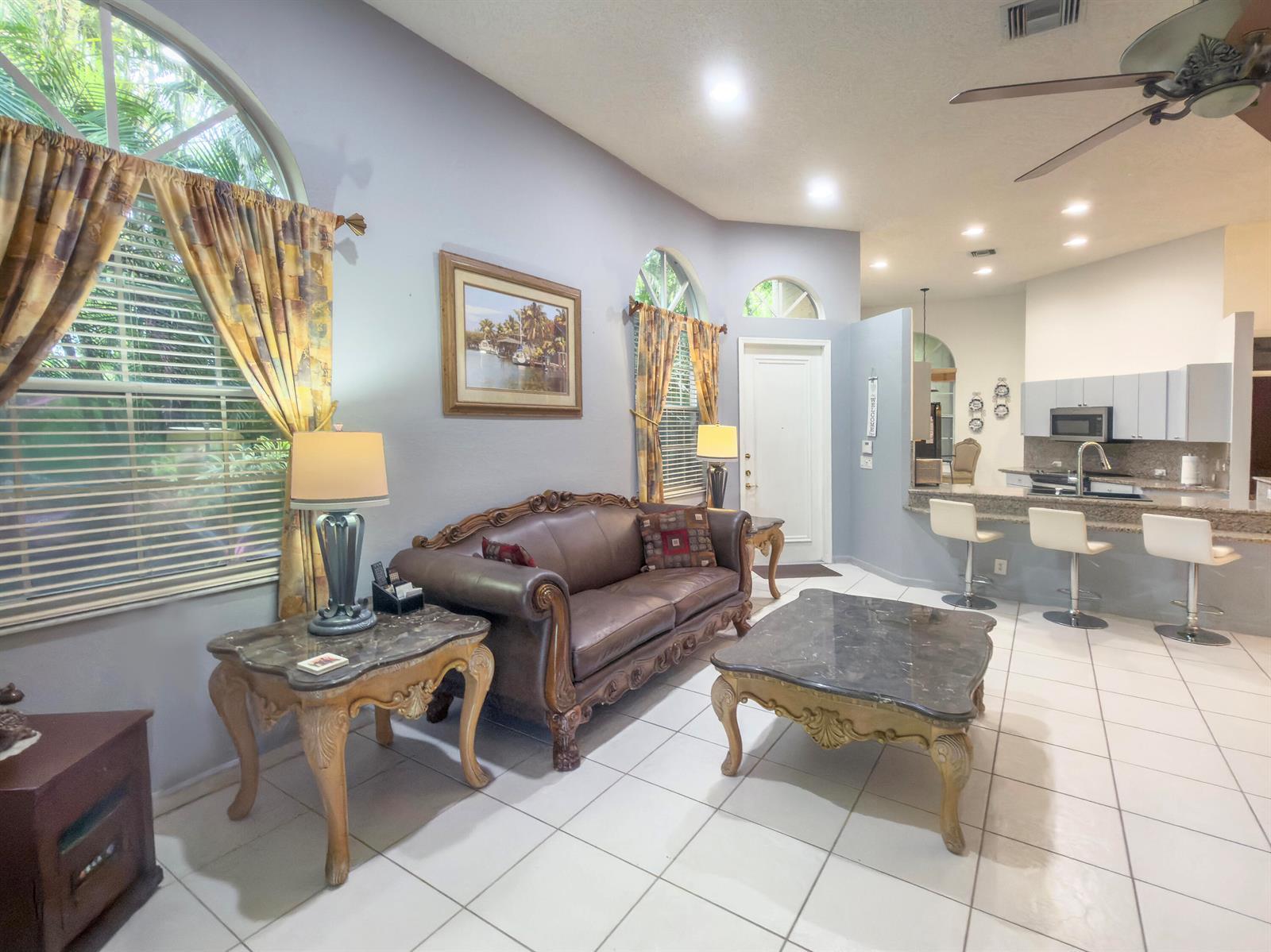 4646 Carlton Golf Drive, Wellington FL 33449 photo 4