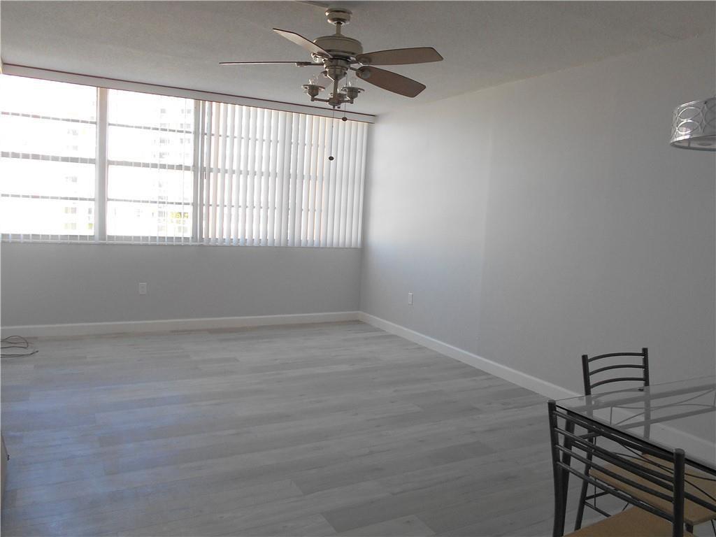1301 NE MIAMI GARDENS Drive # 723W, Miami FL 33179 photo 5
