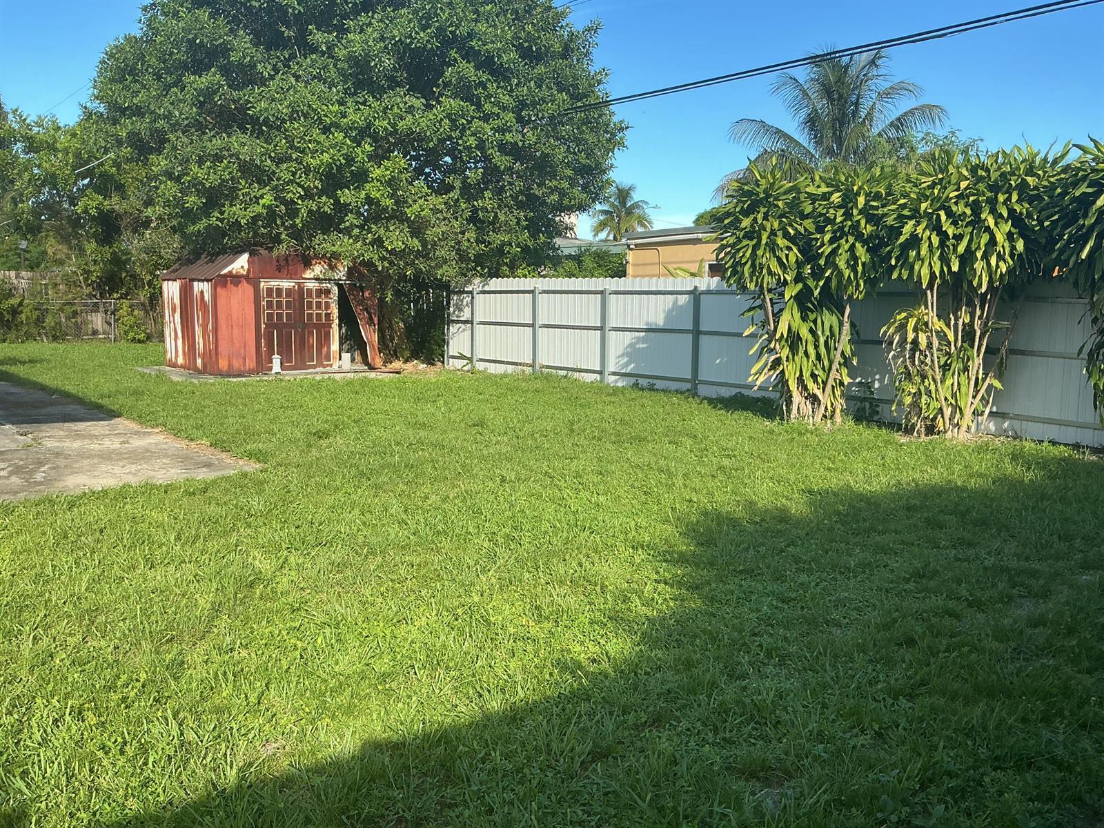 110 NW 193RD Street, Miami Gardens FL 33169 photo 2