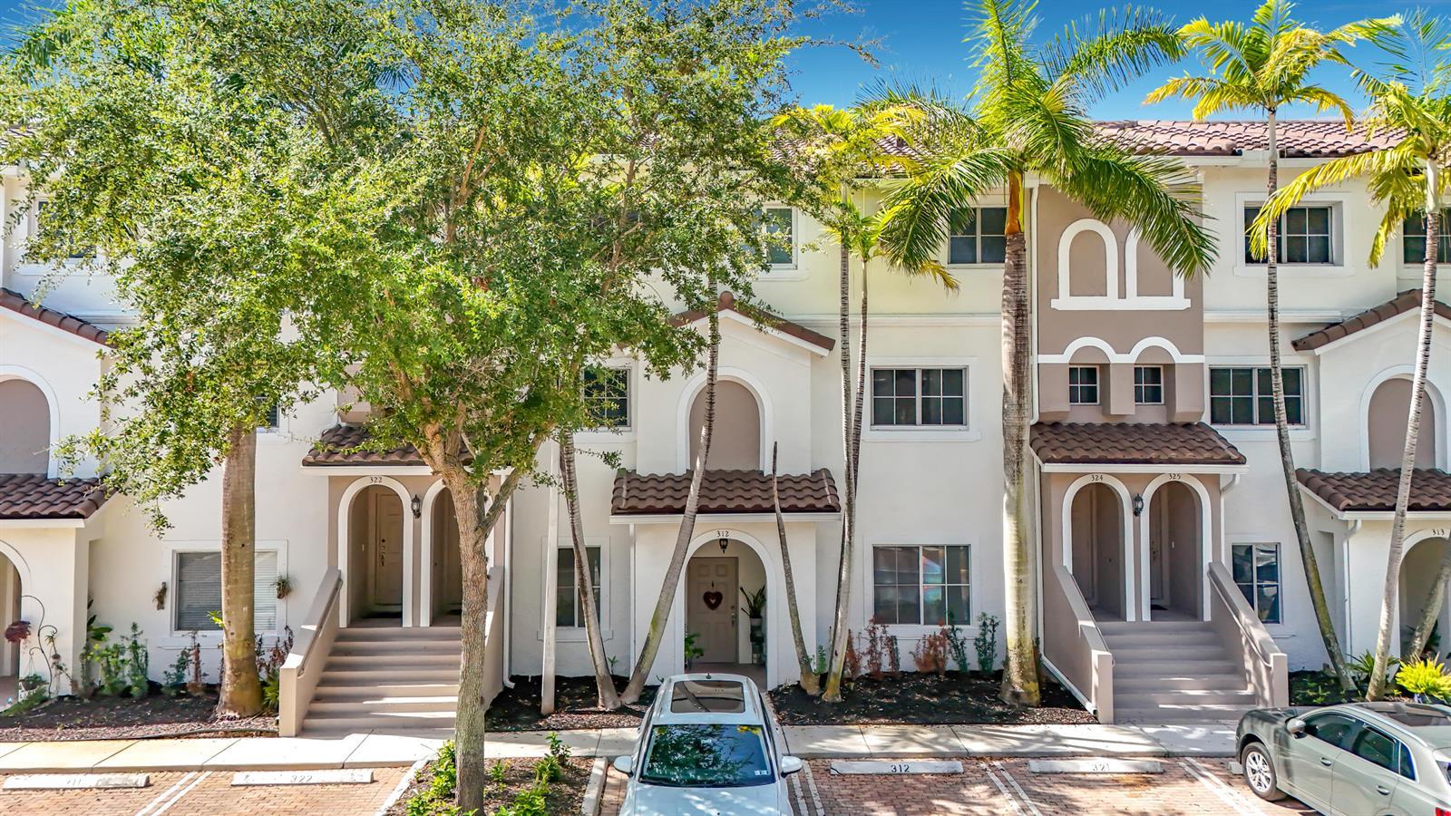 312 BAYFRONT Drive, Boynton Beach FL 33435 photo 2