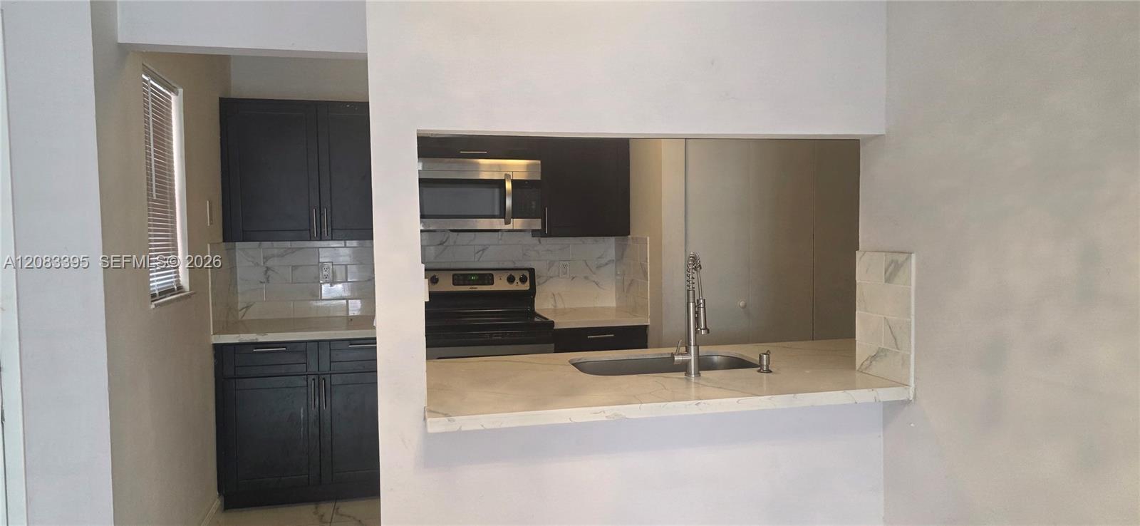900 NE 209th Ter # 31, Miami FL 33179 photo 3