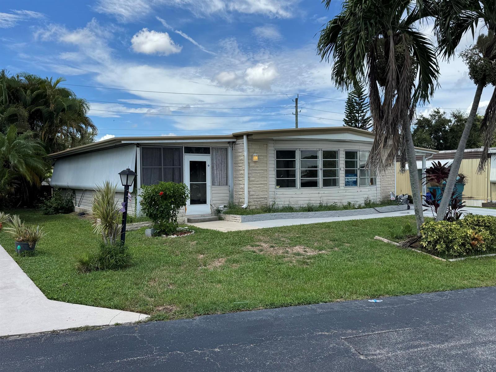 8629 Crown Drive, Boynton Beach FL 33436 photo 2
